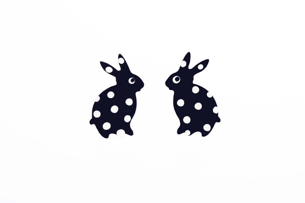Černí králíčci s retro puntíky - puzety